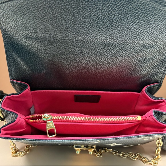 Louis Vuitton Black and White Crossbody Bag - Picture 3 of 3